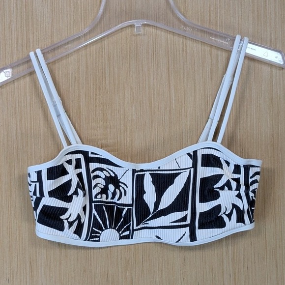 Rip Curl Other - Rip Curl Womens Black White Tropical Ribbed Underwire Bikini Top Size M
